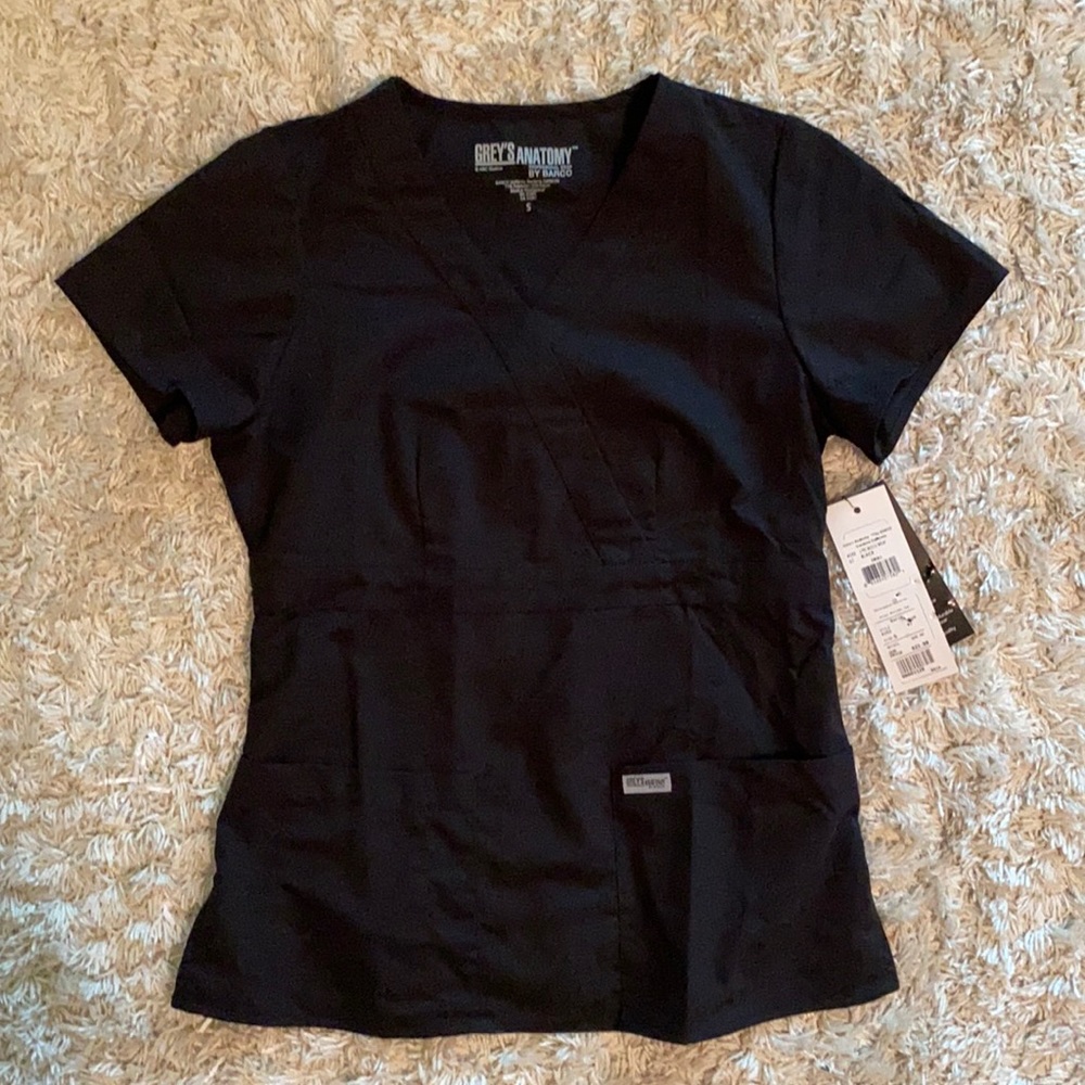 Scrubs top